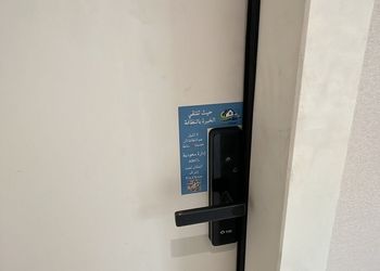 شقة بصالة وغرفة نوم