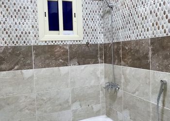 شقة بغرفتين نوم وغرفة جلوس 