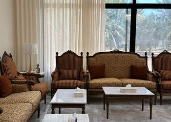استراحة بمجالس واسعة و ألعاب أطفال 