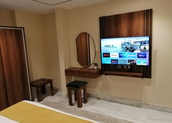استديو بسرير ماستر وجلسة جانبية 