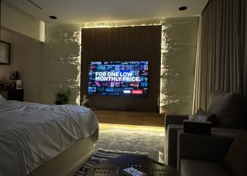 استديو هادئ بدخول ذاتي 