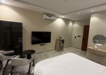 استديو هادئ بسرير ماستر 