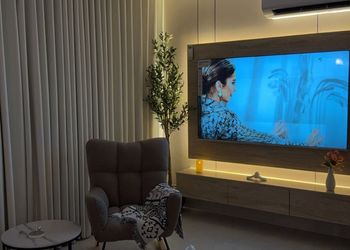 استديو بسرير ماستر وجلسة جانبية