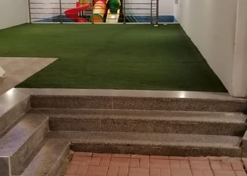 شاليه بصالة ومسبح داخلي