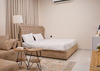 استديو بسرير ماستر ودخول ذاتي