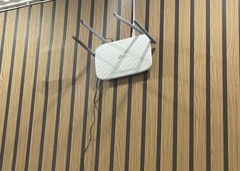 شقة بغرفة معيشة وغرفة نوم 