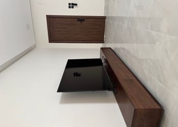 شقة بصالة أنيقة ودخول ذاتي