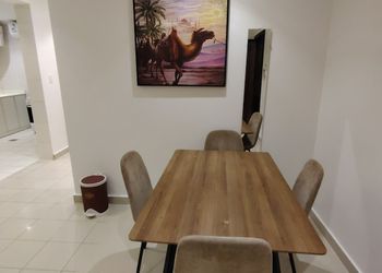 شقة بغرفتين نوم وصالة 