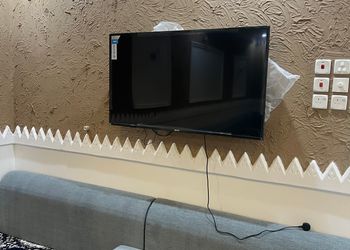 استراحة بمجالس واسعة وفناء خارجي