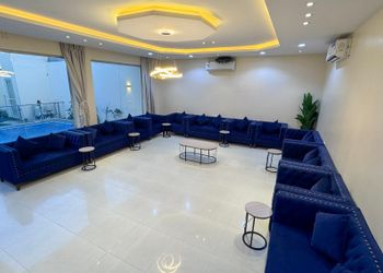 شاليه بألعاب مائية ومسطح اخضر