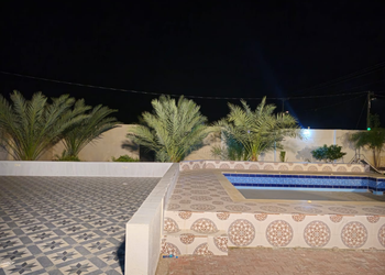 استراحة واسعة بمجلس ومسبح خارجي
