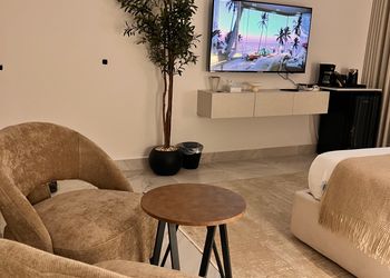 استديو بدخول ذاتي وتصميم هادئ 