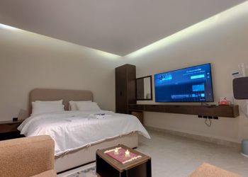 استديو بسرير ماستر وجلسة جانبية 