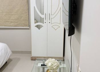 استديو بسرير ماستر