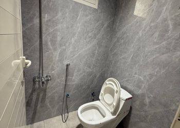 استديو بسرير ماستر وأثاث مريح 