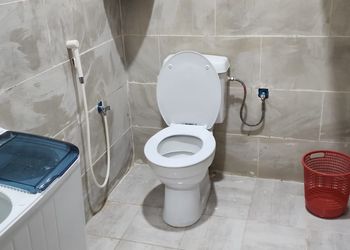 استراحة بمسطح اخضر والعاب مائية