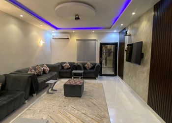 شاليه بمسطح اخضر