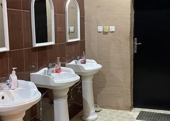 استراحة ومخيم بإطلالة جميلة