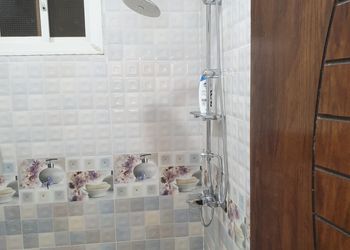شقة بغرفتين نوم وصالة