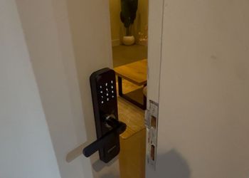 شقة بغرفة نوم وصالة أنيقة