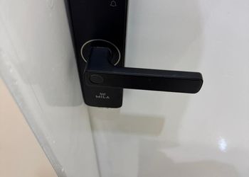 استديو هادئ بدخول ذاتي 