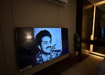 استديو بسرير ماستر وجلسة جانبية 