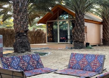 كوخ في مزرعة بسرير ماستر وجلسة 