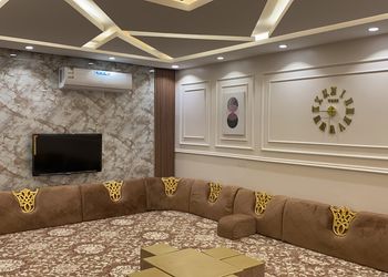 شاليه بمسطح اخضر ,ومسبح خارجي 