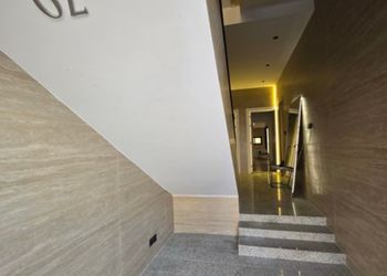 استديو بدخول ذاتي وسرير مريح 