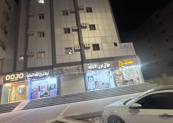 شقة بغرفة نوم وصالة 