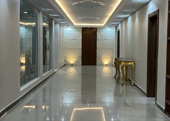 استراحة بمجالس واسعة وفناء خارجي