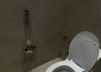 استديو هادئ بدخول ذاتي 