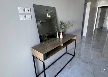 استراحة بجلسة خارجية ومسبح داخلي
