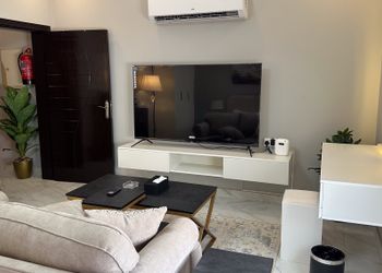 أستديو مودرن بأثاث راقي