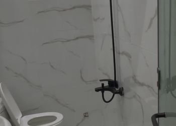 استديو بسرير ماستر وجلسة جانبية