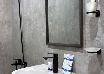 استديو هادئ بسرير ماستر 