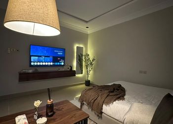 استديو بسرير ماستر وجلسة جانبية 
