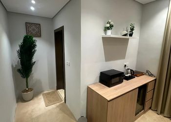 استديو بسرير ماستر وجلسة جانبية 