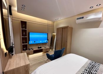 استديو بدخول ذاتي وخدمه انترنت