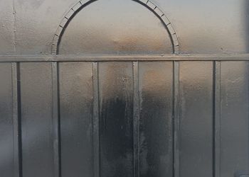 استديو بسرير ماستر وجلسة جانبية 