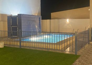 شاليه بمسطح اخضر