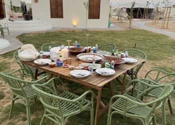 مزرعة بجلسة خارجية وبيت شعر 