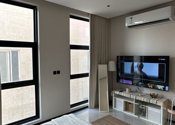 استديو انيق بدخول ذاتي