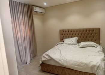استراحة بمسطح اخضر ومجلس