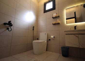استديو هادئ بسرير ماستر 