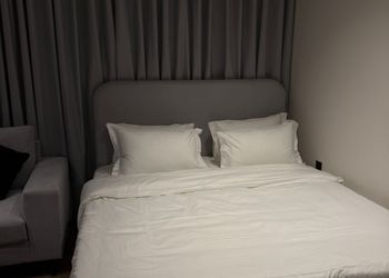 استديو هادئ بدخول ذاتي 