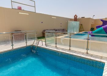 شاليه بالعاب مائية و مسطح اخضر