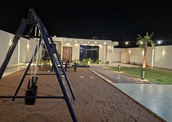 شاليه بمسطح اخضر
