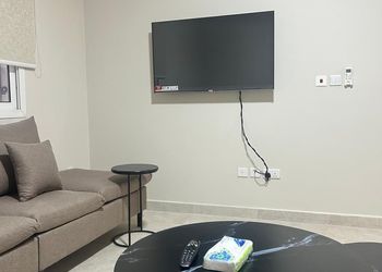 فيلا بخمس غرف نوم ودخول ذكي