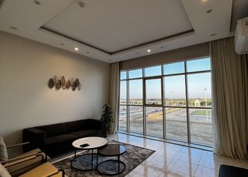 شقة بإطلالة مميزة على مدينة 
